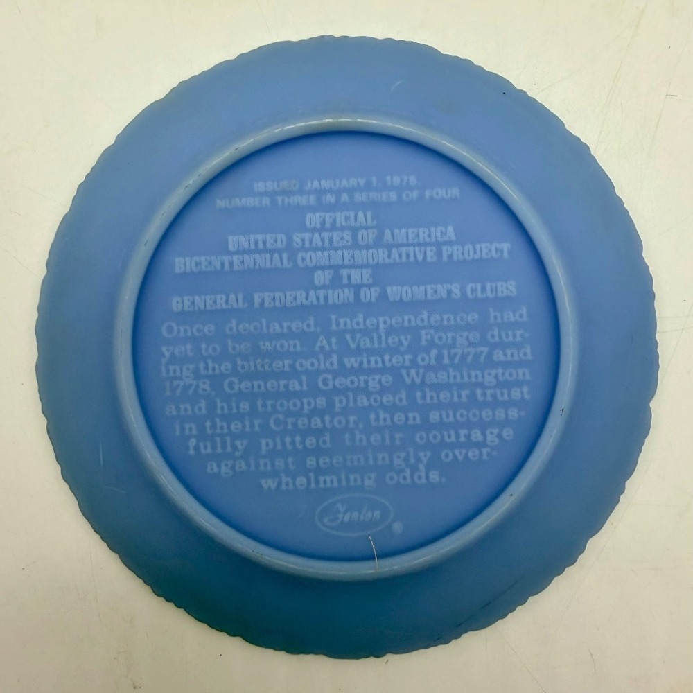 Fenton Bicentennial George Washington Valley Forge Blue Satin Glass Plate Vtg - Picture 3 of 10